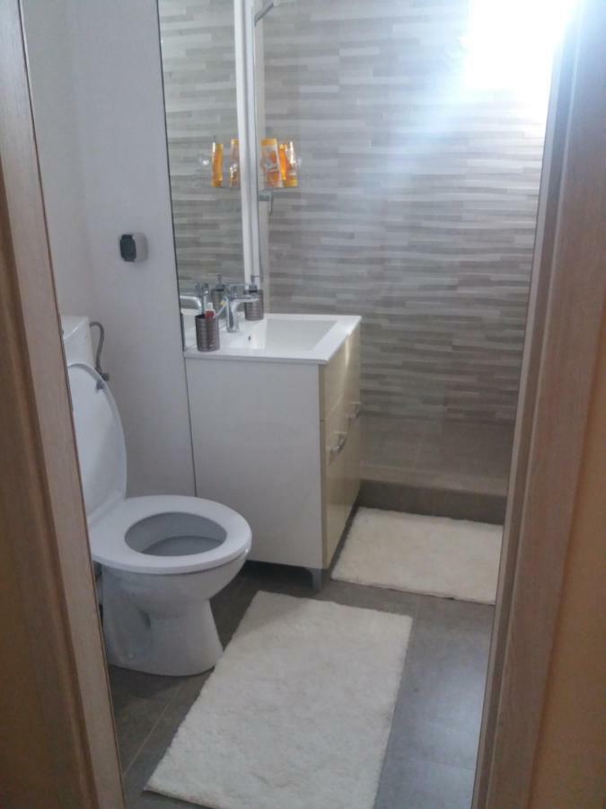 Juli'S Apartment Oradea Exterior photo